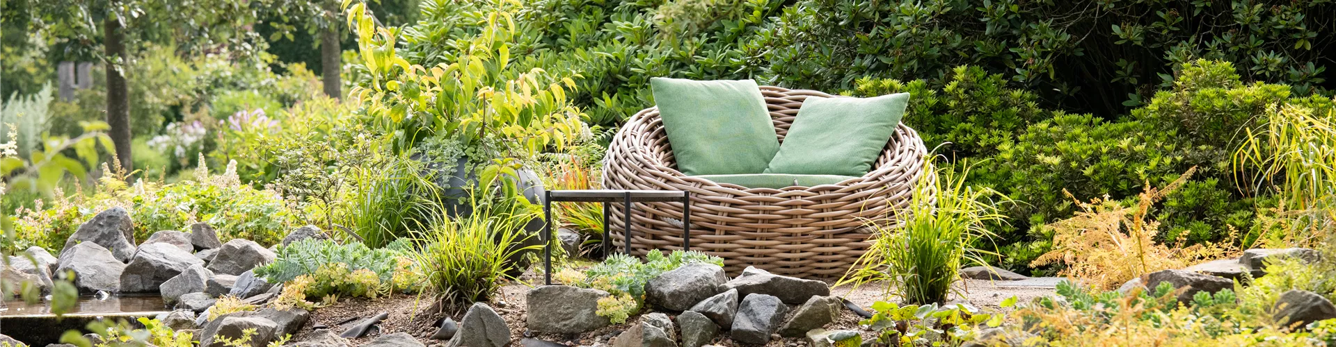 Sommergarten - Gartenmöbel im Ambiente